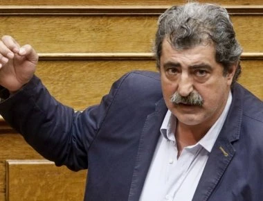 Νέο ξέσπασμα Πολάκη κατά Μητσοτάκη: «Στον Χρυσό οδηγό είναι η διεύθυνση του Συνολάκη»